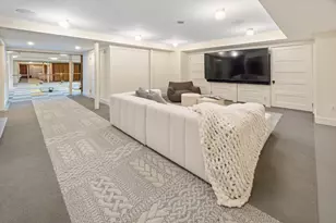 15 Hubbard Park Rd, Cambridge, MA 02138 - Photo 27