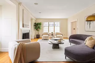 15 Hubbard Park Rd, Cambridge, MA 02138 - Photo 3
