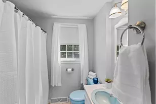 58 Brandon St, Billerica, MA 01862 - Photo 17
