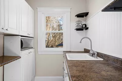 39 Johnson Street, Millbury, MA 01527 - Photo 21