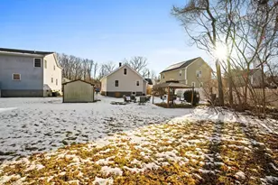 39 Johnson St, Millbury, MA 01527 - Photo 7