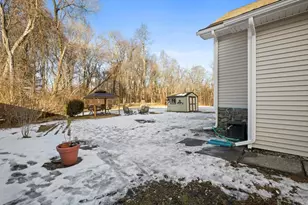 39 Johnson St, Millbury, MA 01527 - Photo 13