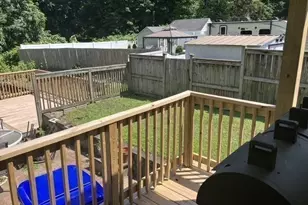 55 Mandalay Rd, Springfield, MA 01118 - Photo 7