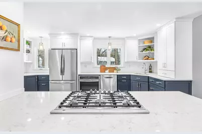 51 Candice Cir, Springfield, MA 01107 - Photo 7