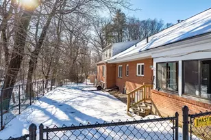 51 Candice Cir, Springfield, MA 01107 - Photo 35