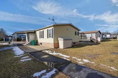 47 Castle Rd, Attleboro, MA 02703 - Photo 3