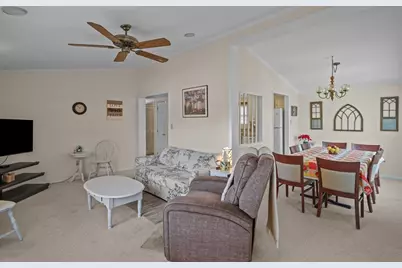 47 Castle Rd, Attleboro, MA 02703 - Photo 9