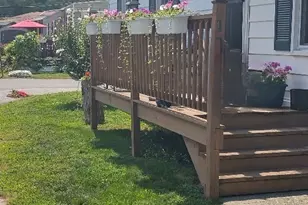 93 Grochmal Ave, Springfield, MA 01151 - Photo 3