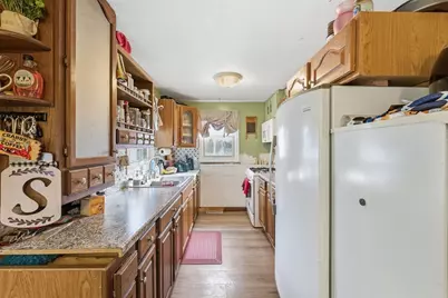 60 Hawthorn Street, Chicopee, MA 01020 - Photo 15