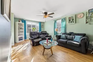 60 Hawthorn St, Chicopee, MA 01020 - Photo 5