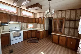 15 Nelligan Dr, Chicopee, MA 01020 - Photo 3