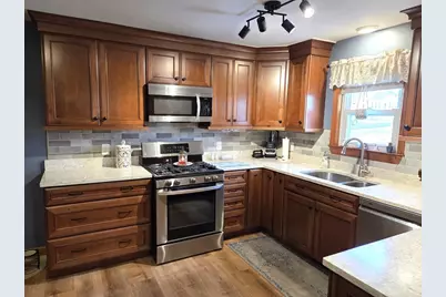 117 Warren Ave, Marlborough, MA 01752 - Photo 5
