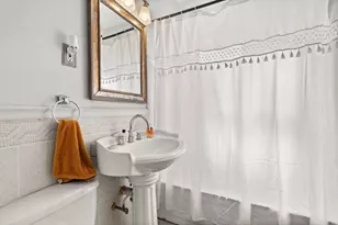 427 Medford St, Somerville, MA 02145 - Photo 13