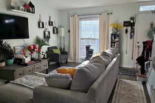 50 Williamsburg Dr, Springfield, MA 01108 - Photo 3