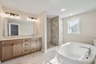 2 Clover Glen Cir, Shrewsbury, MA 01545 - Photo 1