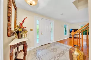 14 Claire Ave, Mansfield, MA 02048 - Photo 5