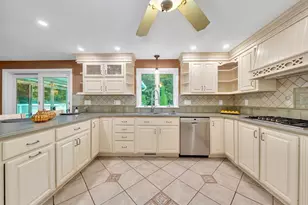 14 Claire Ave, Mansfield, MA 02048 - Photo 13