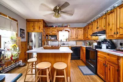 467 Brock Ave, New Bedford, MA 02744 - Photo 15