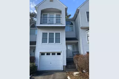 10 Castlegate Dr #10, Springfield, MA 01129 - Photo 1
