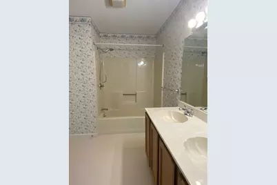 10 Castlegate Dr #10, Springfield, MA 01129 - Photo 13
