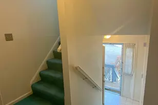 10 Castlegate Dr, Springfield, MA 01129 - Photo 9