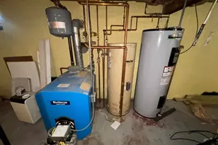 844 McKinstry Ave, Chicopee, MA 01020 - Photo 11