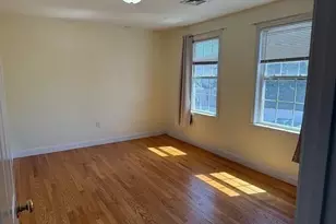 30 Russell St, Waltham, MA 02453 - Photo 21