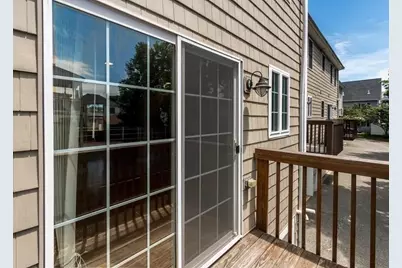 30 Russell St #5, Waltham, MA 02453 - Photo 9