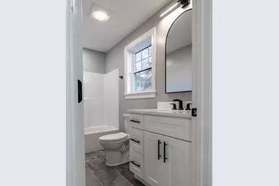 214 Horton Street, Fall River, MA 02723 - Photo 9