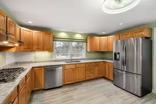 159 S Bradford St, North Andover, MA 01845 - Photo 9