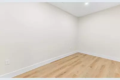 22 Everett St #315, Westwood, MA 02090 - Photo 9