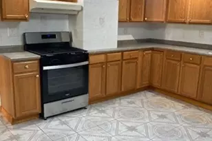 28 Lake St, Somerville, MA 02141 - Photo 1