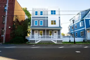 207 Clemente St, Holyoke, MA 01040 - Photo 3