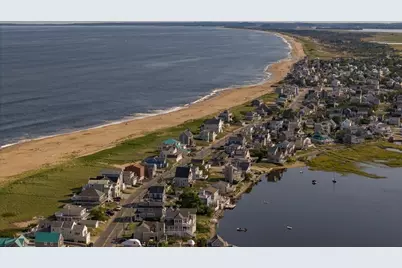 5 70th Street #lower, Newburyport, MA 01950 - Photo 9