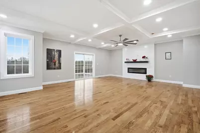 1 Farmer Cir, East Longmeadow, MA 01028 - Photo 5