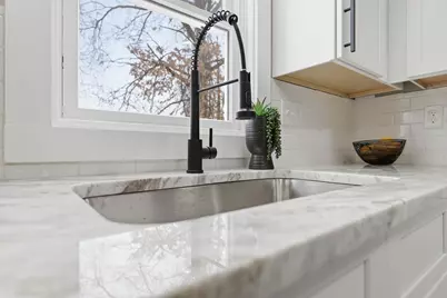 29 Lowell Ave, West Springfield, MA 01089 - Photo 11