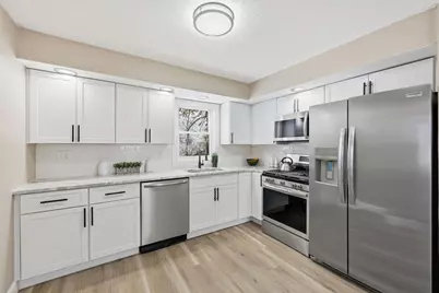 29 Lowell Ave, West Springfield, MA 01089 - Photo 7