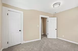 29 Lowell Ave, West Springfield, MA 01089 - Photo 25