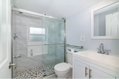 165 Davis St #3, Quincy, MA 02170 - Photo 17