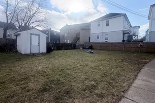 1852 S Main St, Fall River, MA 02724 - Photo 5