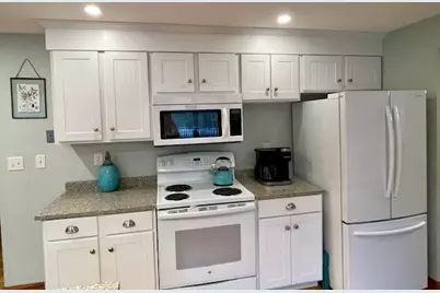 33 Easterly Dr, Sandwich, MA 02537 - Photo 5