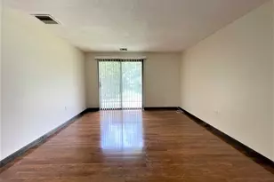 555 Main St, Stoneham, MA 02180 - Photo 3