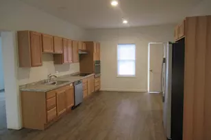 50 R Maplewood Ave, Gloucester, MA 01930 - Photo 5