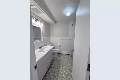 9 Hallmark Gardens #6, Burlington, MA 01803 - Photo 13