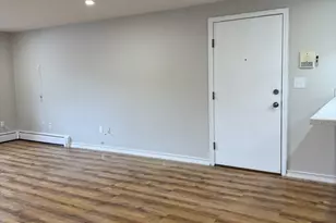 9 Hallmark Gdns, Burlington, MA 01803 - Photo 5