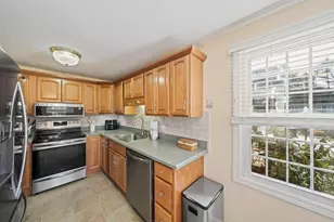 477 Twin Lakes Dr, Halifax, MA 02338 - Photo 9