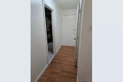 270 E Haverhill St #12, Lawrence, MA 01841 - Photo 9