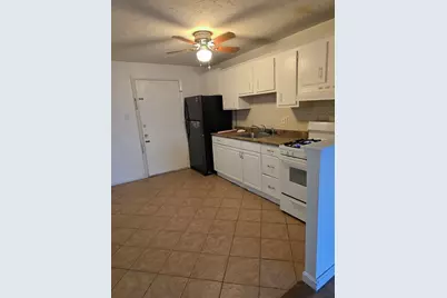 270 E Haverhill St #12, Lawrence, MA 01841 - Photo 3