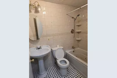 270 E Haverhill St #12, Lawrence, MA 01841 - Photo 13