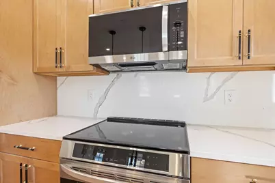 9 Swan Street #3, Beverly, MA 01915 - Photo 9